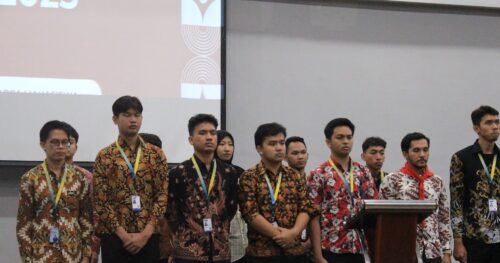 Pengertian Konflik: Jenis-jenis, Faktor Penyebab, dan Contohnya ... Konflik peran dilema antara harapan dan realitas